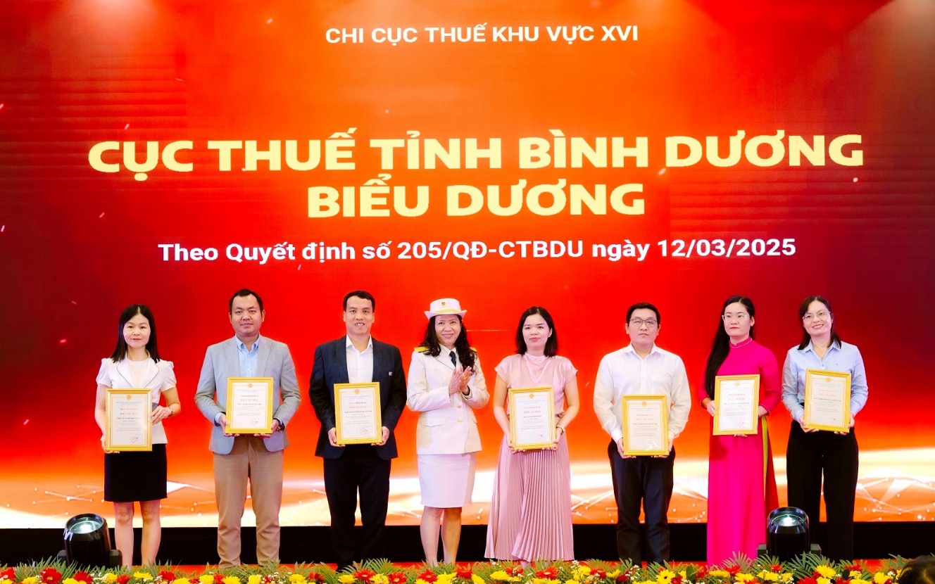 Tân Hiệp Phát được biểu dương về thành tích nổi bật trong việc nộp thuế