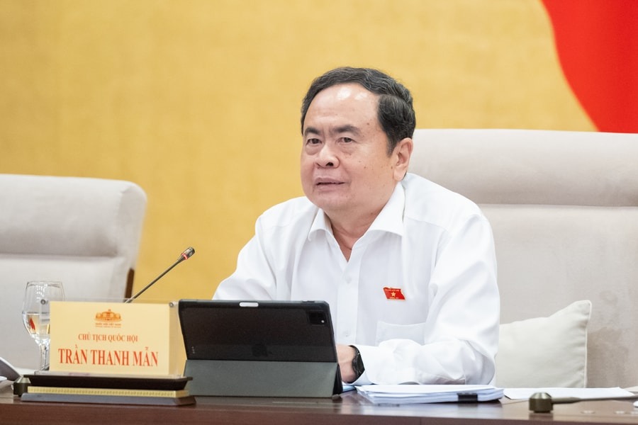 Chủ tịch Quốc hội k&yacute; Nghị quyết chỉ định nh&acirc;n sự c&aacute;c Đo&agrave;n Đại biểu Quốc hội sau s&aacute;p nhập - Ảnh 1.