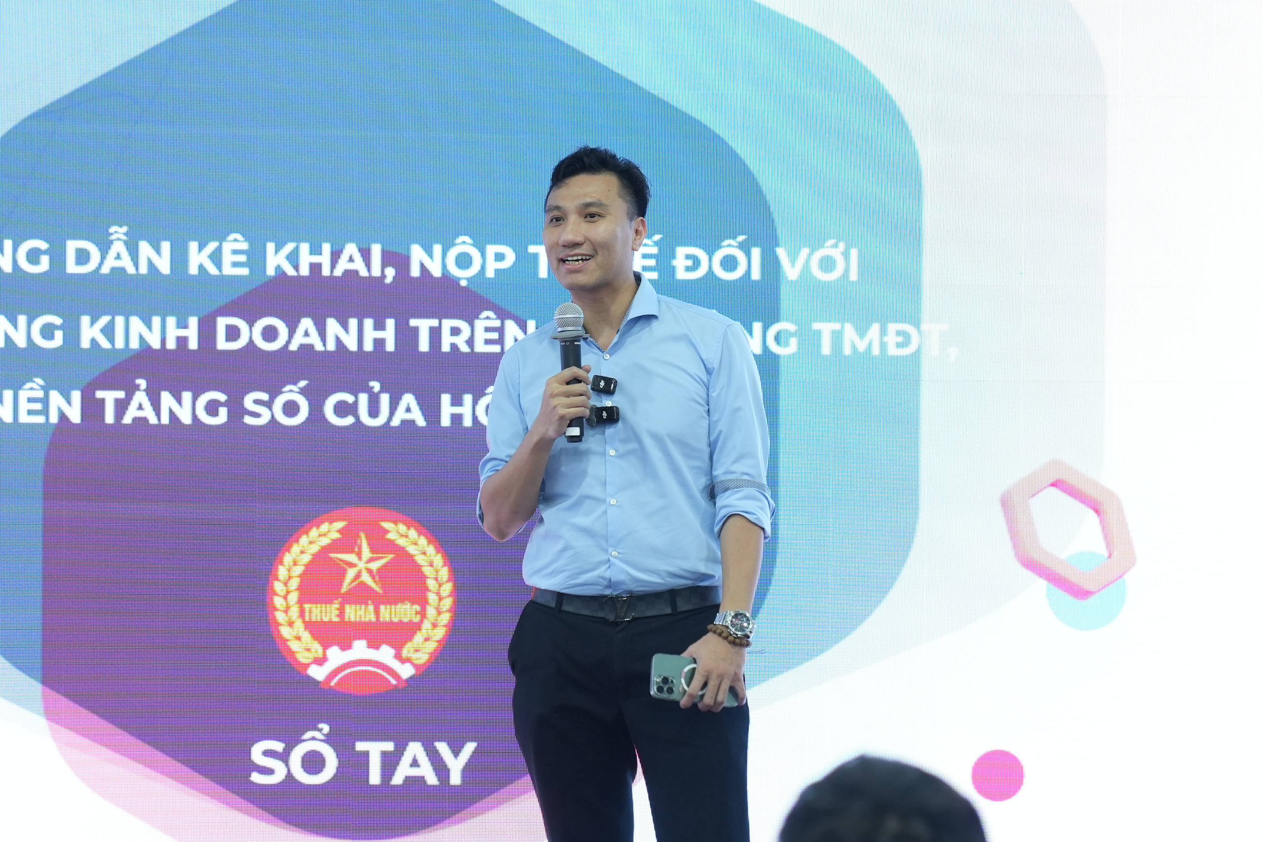 Người bán hàng online cần chú ý gì để không sai phạm, bị truy cứu trách nhiệm hình sự?- Ảnh 2.