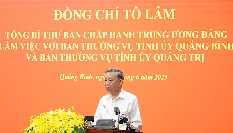 Tổng B&iacute; thư T&ocirc; L&acirc;m l&agrave;m việc với Ban Thường vụ Tỉnh ủy Quảng Trị, Quảng B&igrave;nh- Ảnh 2.