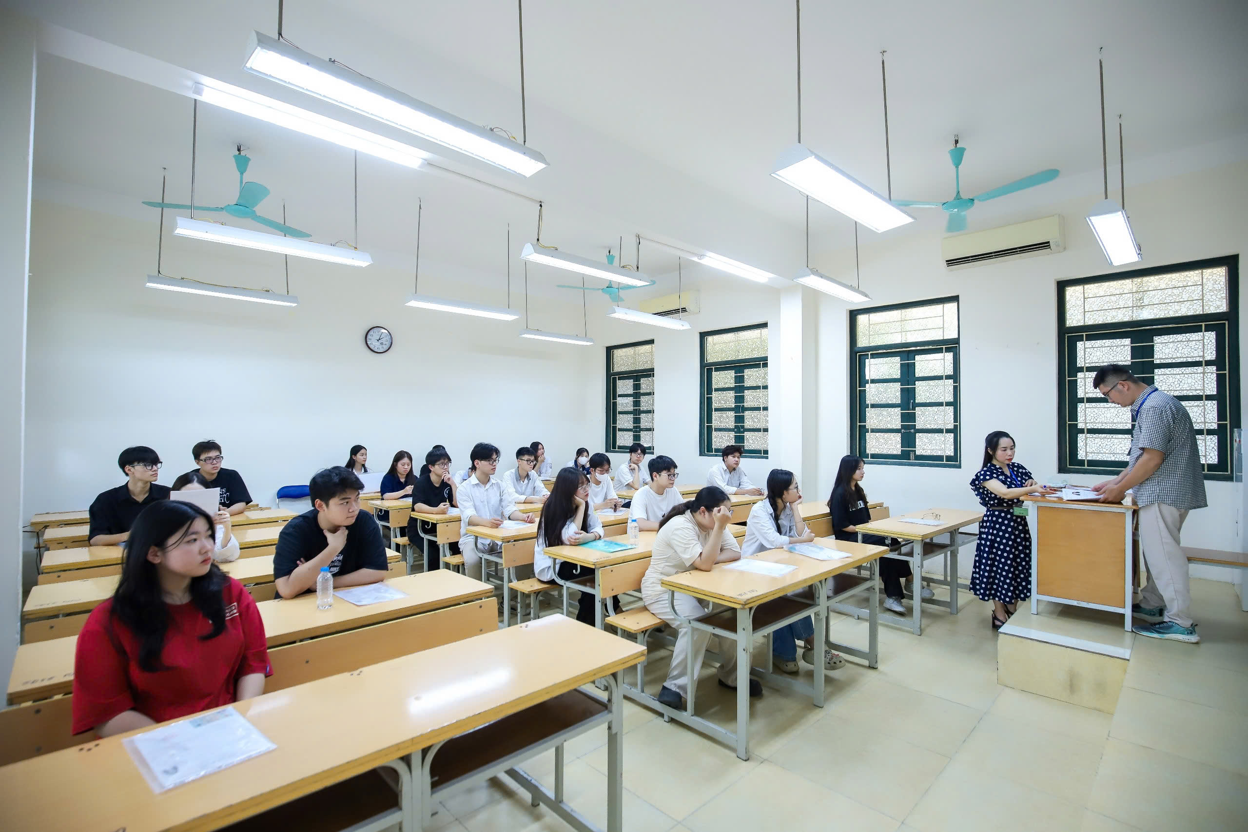 Gần 1,17 triệu thí sinh cả nước làm thủ tục dự thi- Ảnh 2.