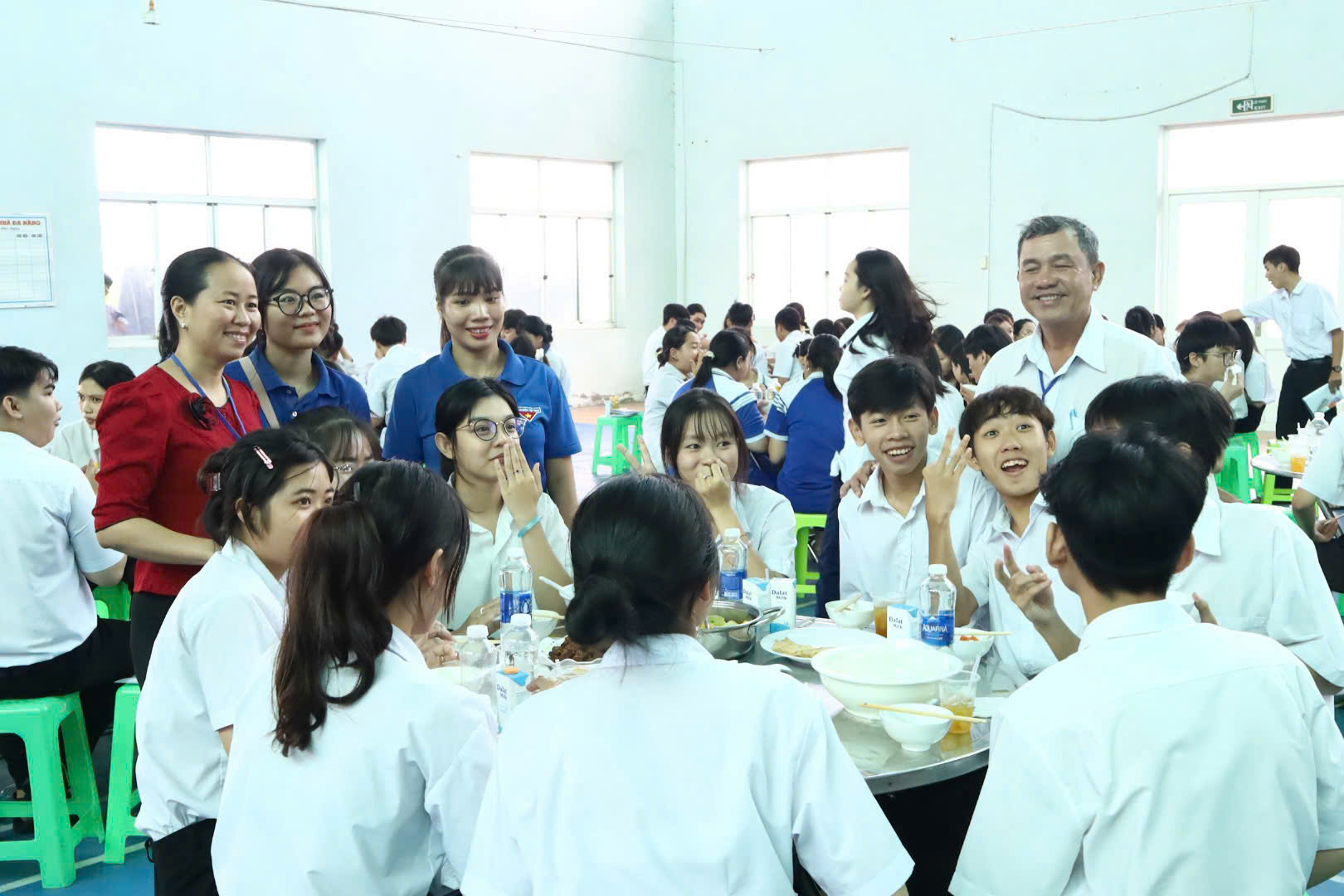 Nhiều trường ở Cần Thơ hỗ trợ suất ăn cho th&iacute; sinh thi tốt nghiệp THPT- Ảnh 2.
