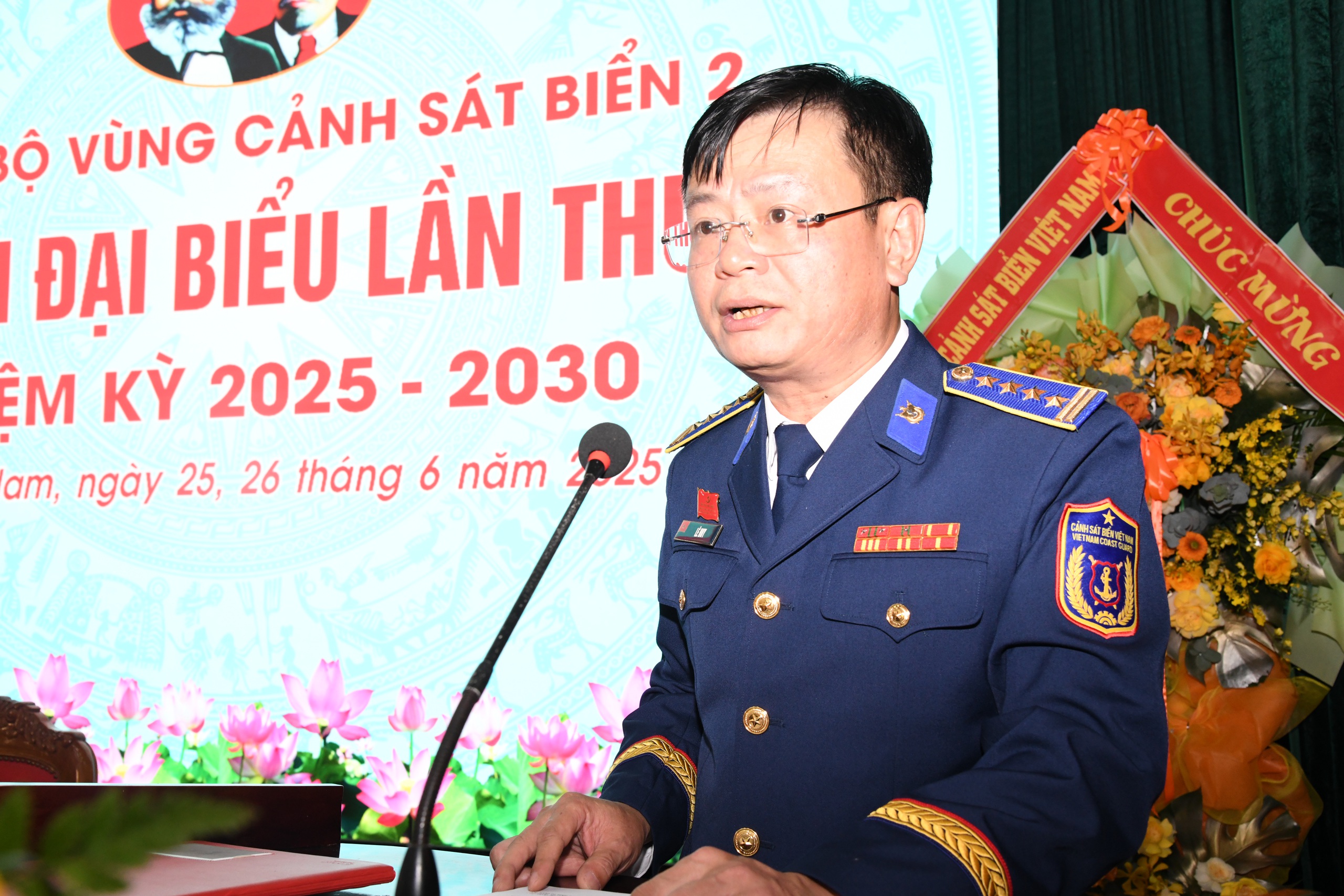 Đại tá Lê Huy tái đắc cử Bí thư Đảng ủy Vùng Cảnh sát biển 2- Ảnh 4.