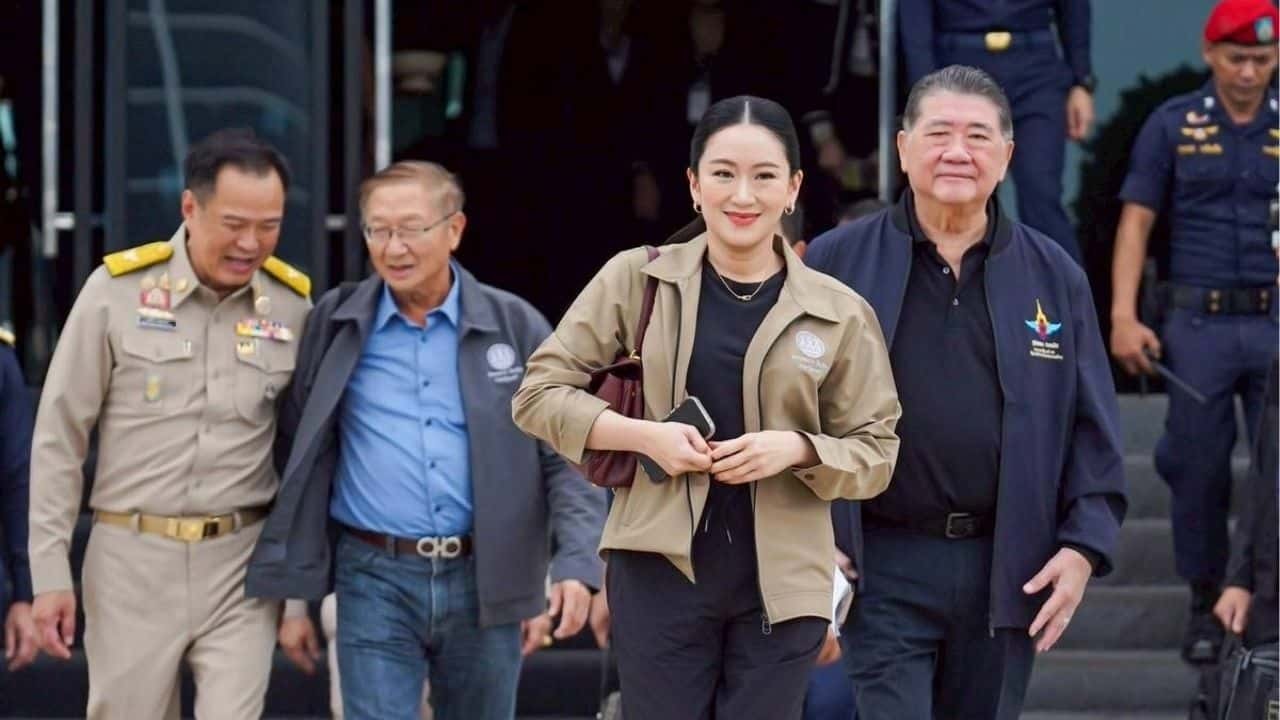 Thủ tướng Th&aacute;i Lan thăm bi&ecirc;n giới với Campuchia- Ảnh 1.