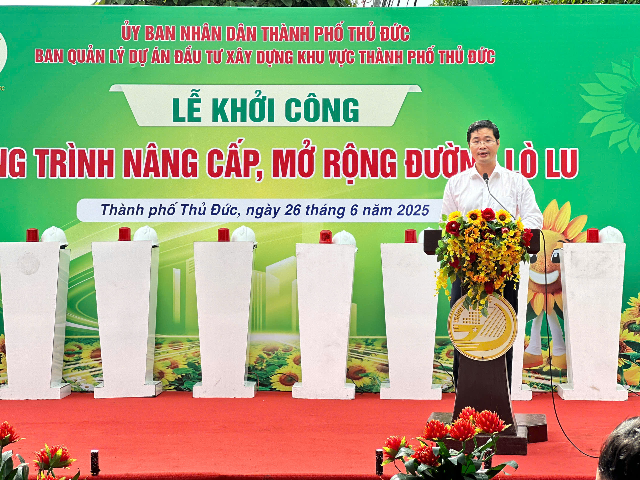 Hy vọng mới cho tuyến đường "nát" nhất nhì TP Thủ Đức - Ảnh 1.