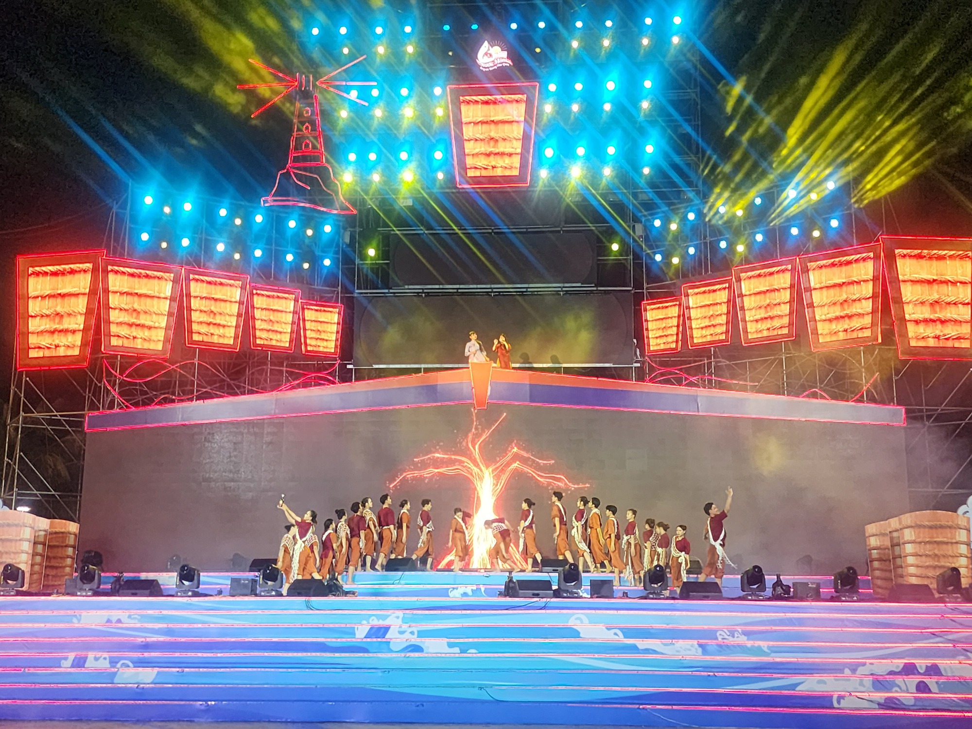 Ph&uacute; Quốc lần đầu ti&ecirc;n tổ chức festival nước mắm truyền thống - Ảnh 1.