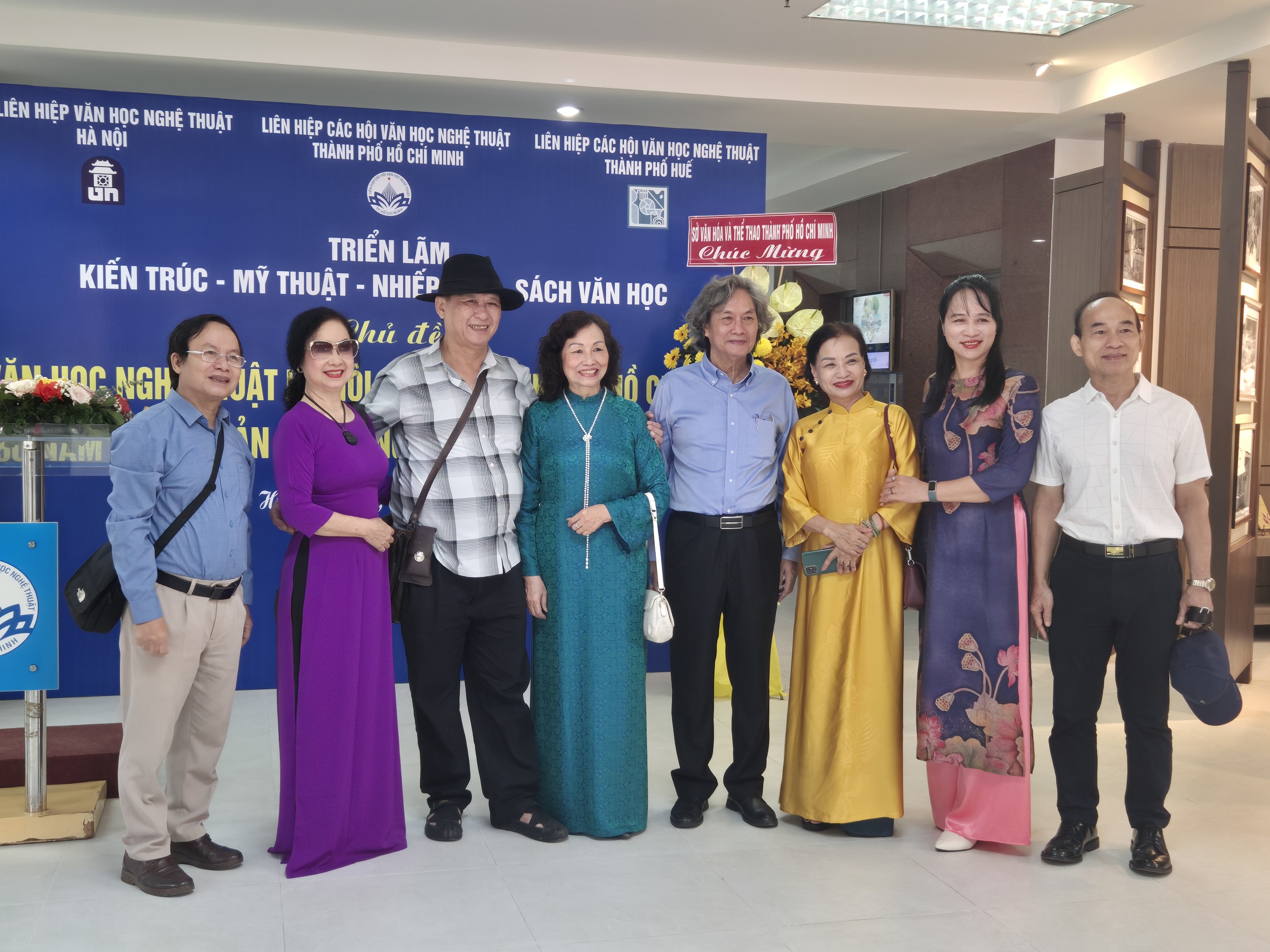 Khai mạc triển l&atilde;m Văn học &ndash; Nghệ thuật ba miền - Ảnh 5.