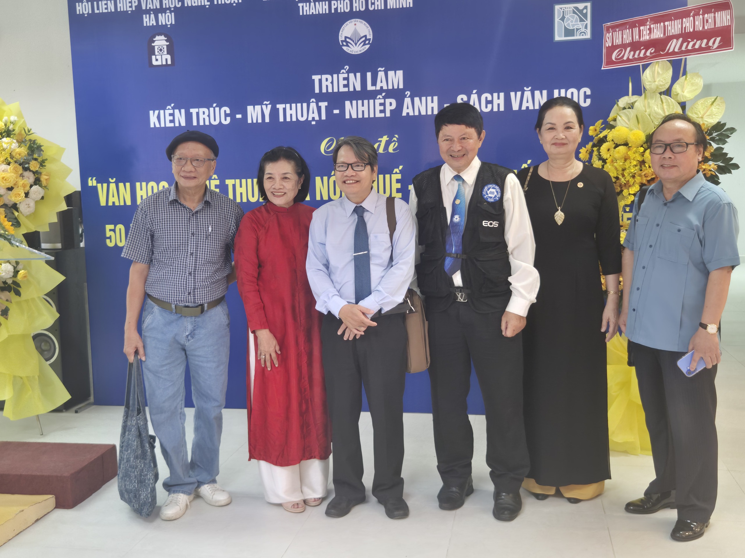 Khai mạc triển l&atilde;m Văn học &ndash; Nghệ thuật ba miền - Ảnh 8.