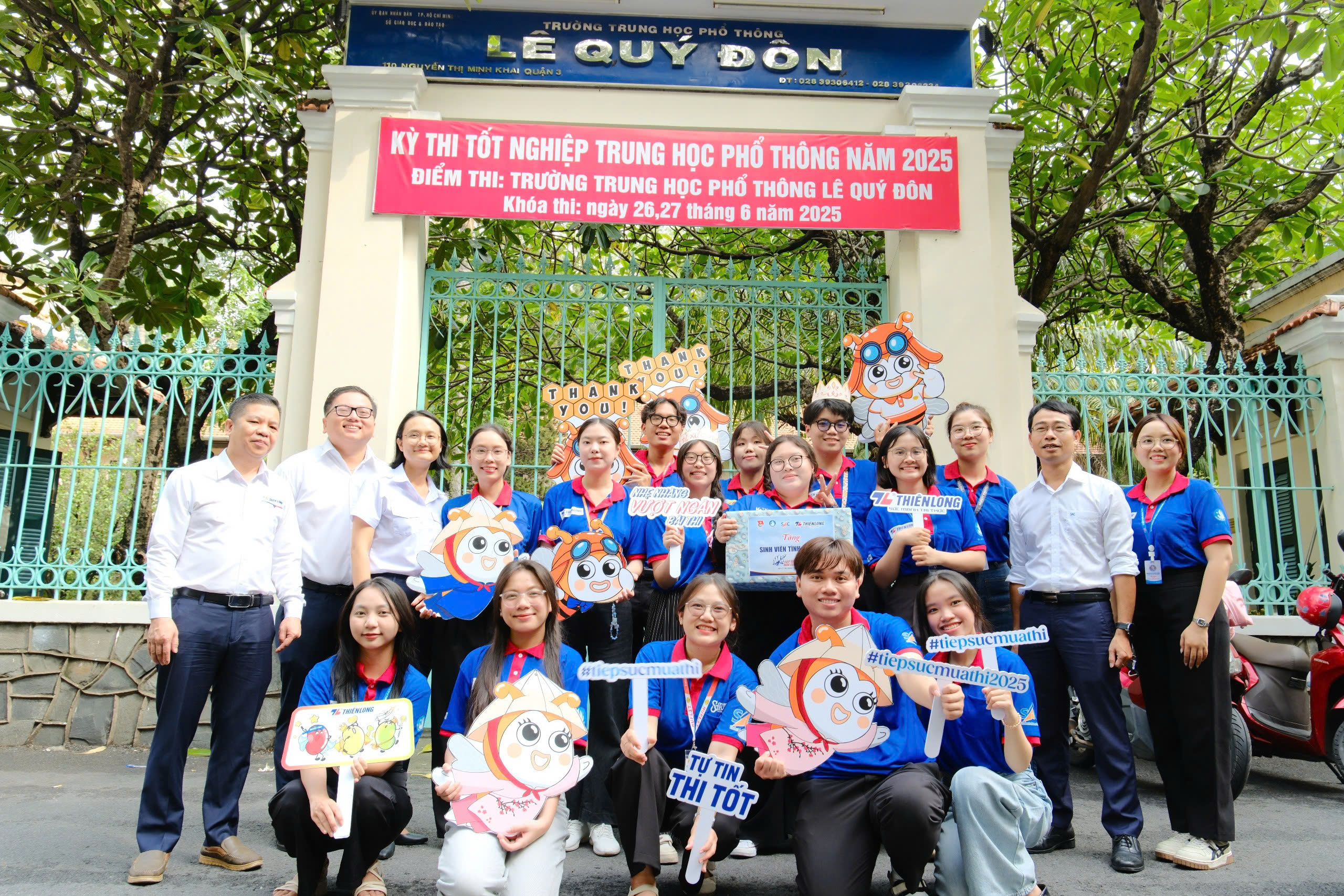 Thi tốt nghiệp THPT 2025: Động vi&ecirc;n chiến sĩ tiếp sức m&ugrave;a thi - Ảnh 1.