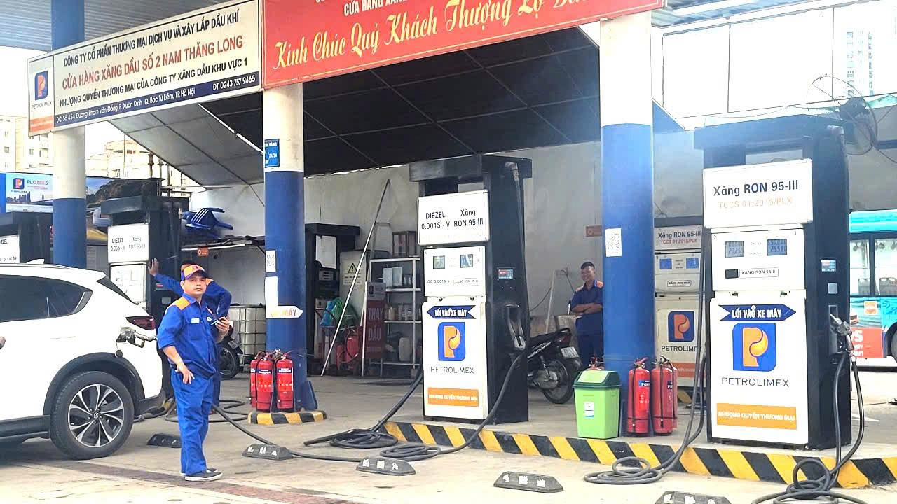 Cần giải ph&aacute;p đồng bộ để ph&aacute;t triển xăng E10 - Ảnh 1.
