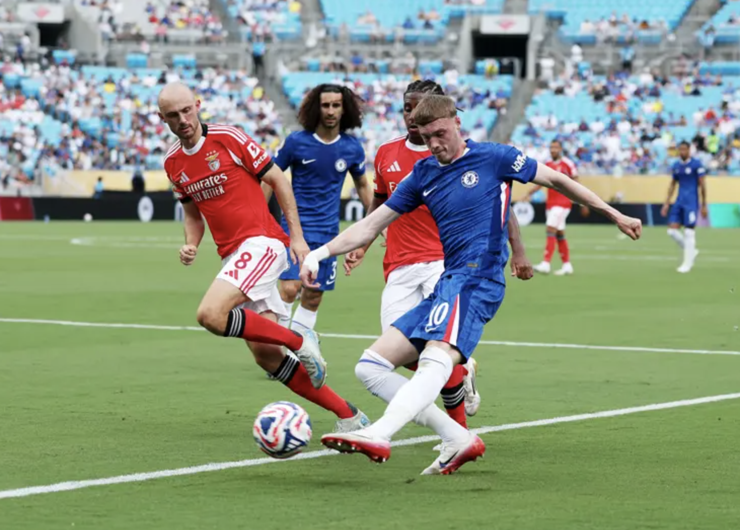Thời tiết trì hoãn chiến thắng của Chelsea sau 5 giờ thi đấu ở FIFA Club World Cup - Ảnh 1.