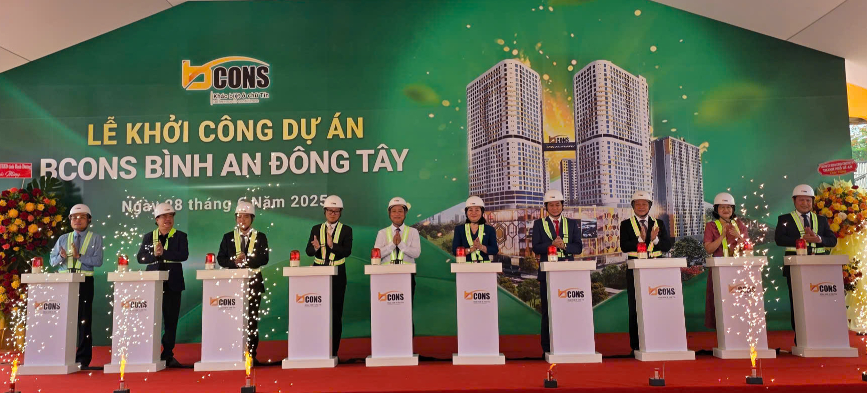 Một doanh nghiệp ở B&igrave;nh Dương d&agrave;nh 5 tỉ đồng mỗi năm để lập quỹ học bổng- Ảnh 1.
