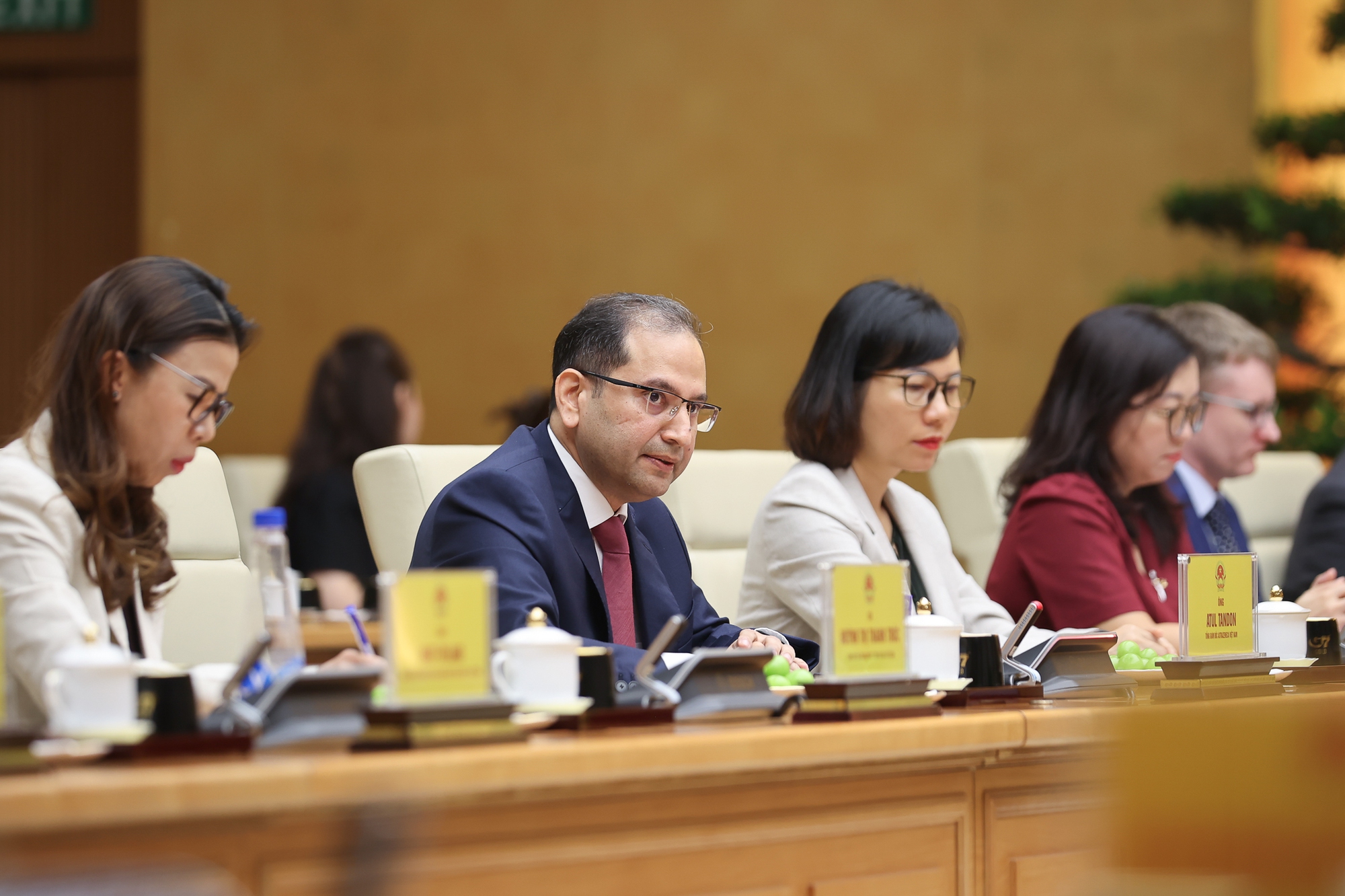 Thủ tướng k&ecirc;u gọi doanh nghiệp Anh đưa thương mại v&agrave; đầu tư song phương vượt 10 tỉ USD- Ảnh 7.