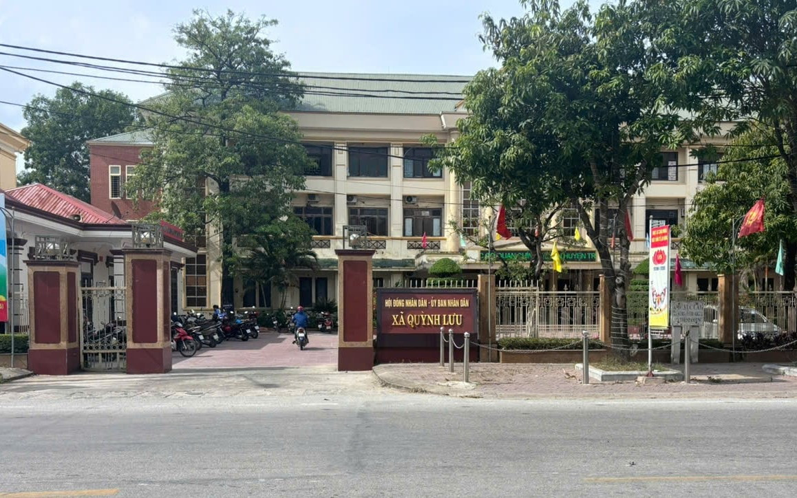 Nhiều chủ tịch xã bất ngờ quay lại làm việc sau nhiều tháng nghỉ hưu