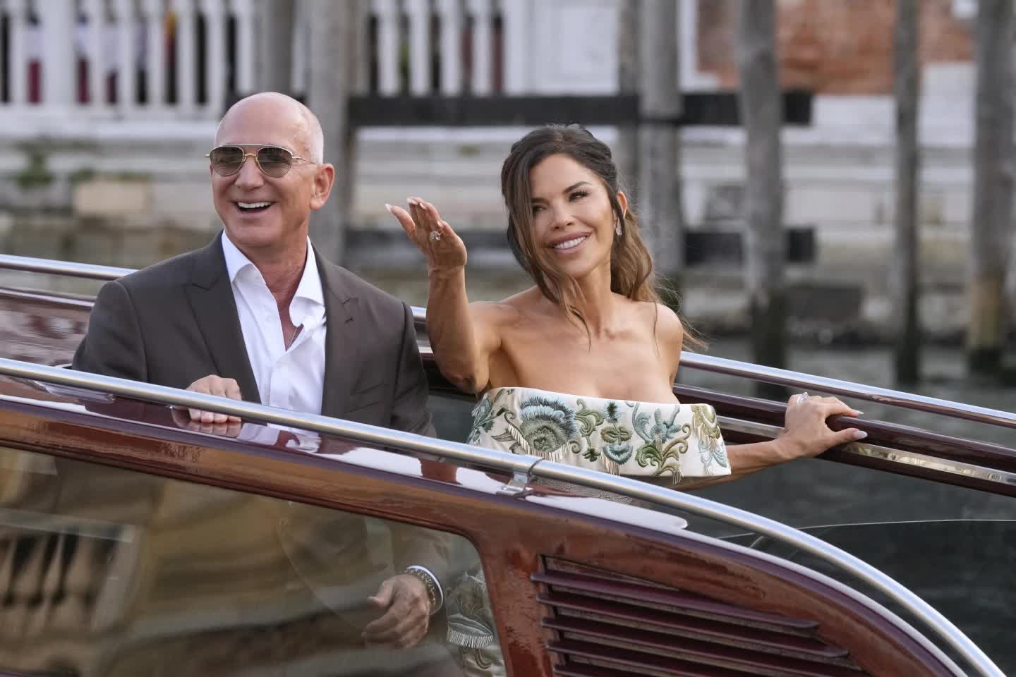 Những điều đặc biệt trong “đám cưới thế kỷ” của ông trùm Amazon Jeff Bezos - Ảnh 7.