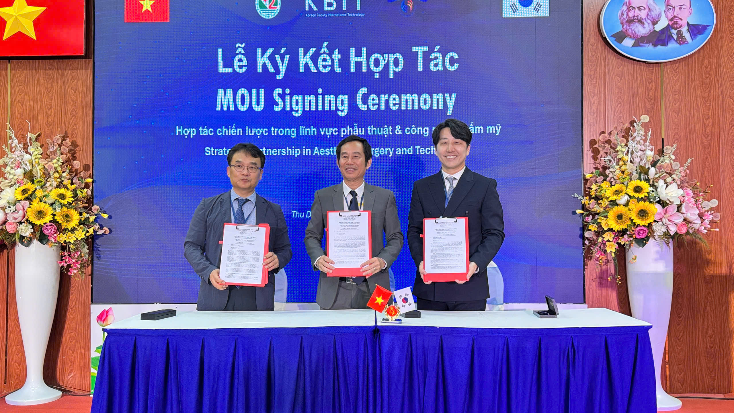 Kết nối y học Việt - H&agrave;n trong chăm s&oacute;c sắc đẹp an to&agrave;n tại bệnh viện tuyến quận - Ảnh 2.