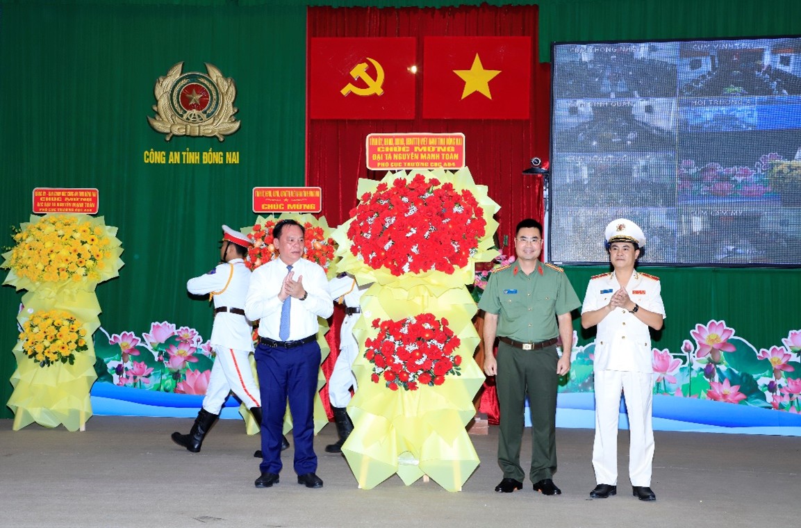 Công an tỉnh Đồng Nai mới có 1 giám đốc và 8 phó giám đốc - Ảnh 1.