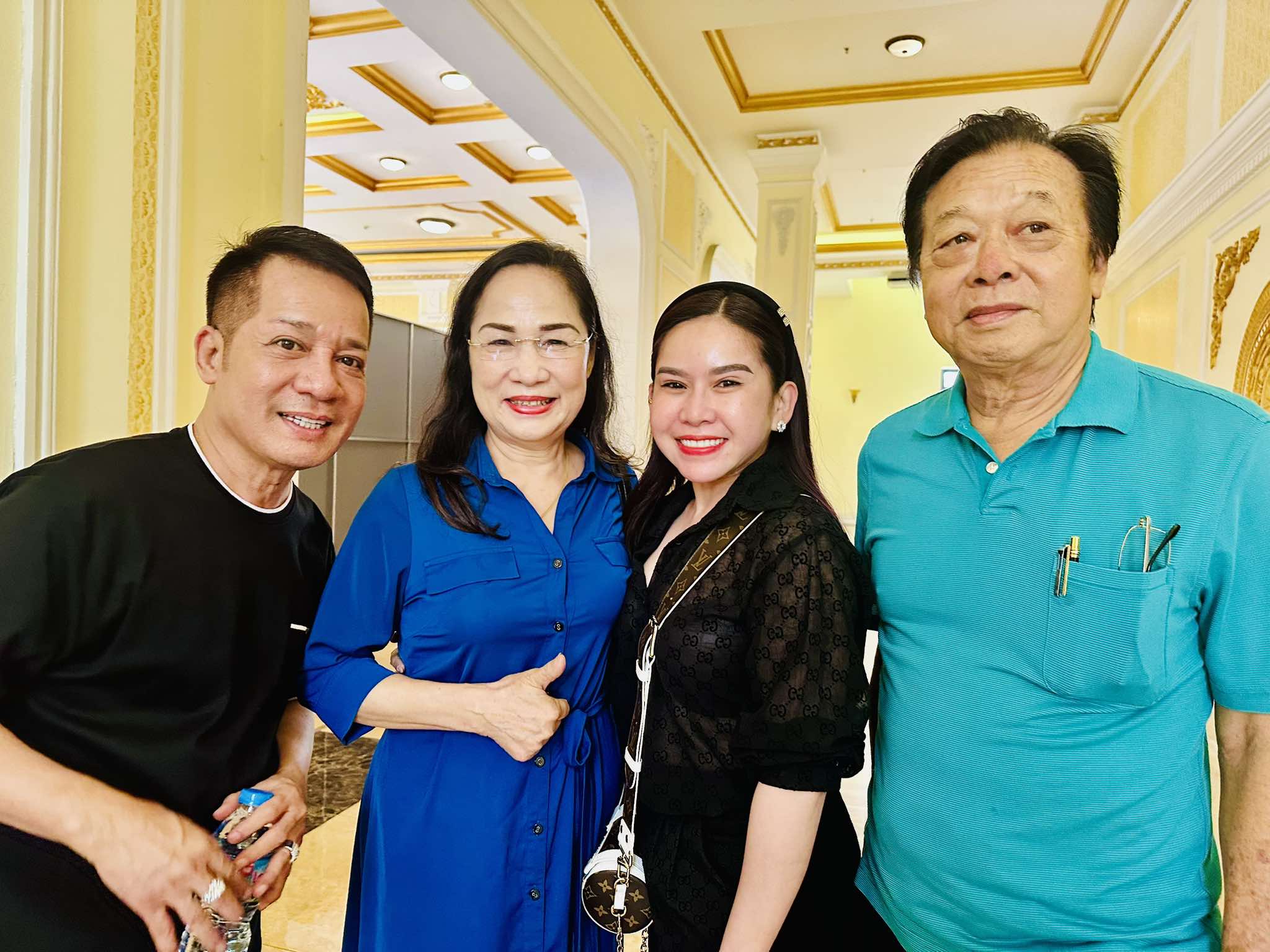"Trích xuất lòng dân" – Dấu ấn của NSND Trần Ngọc Giàu trong vở kịch "Nhân tình"- Ảnh 2.