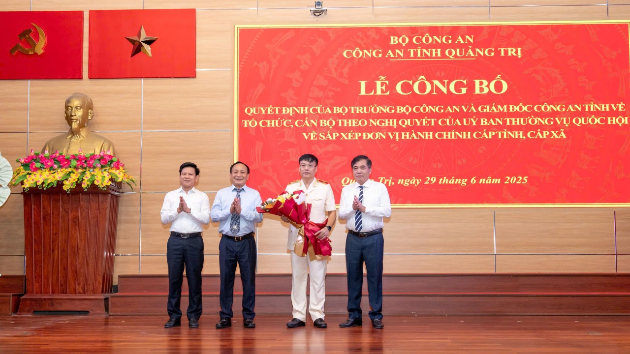 Thiếu tướng Nguyễn Thanh Li&ecirc;m l&agrave;m Gi&aacute;m đốc C&ocirc;ng an tỉnh Quảng Trị sau hợp nhất- Ảnh 1.