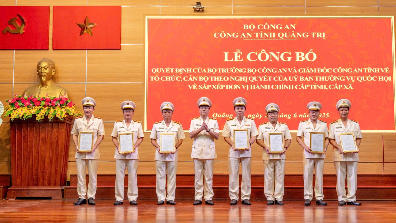 Thiếu tướng Nguyễn Thanh Li&ecirc;m l&agrave;m Gi&aacute;m đốc C&ocirc;ng an tỉnh Quảng Trị sau hợp nhất- Ảnh 2.