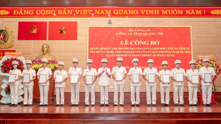 Thiếu tướng Nguyễn Thanh Li&ecirc;m l&agrave;m Gi&aacute;m đốc C&ocirc;ng an tỉnh Quảng Trị sau hợp nhất- Ảnh 5.