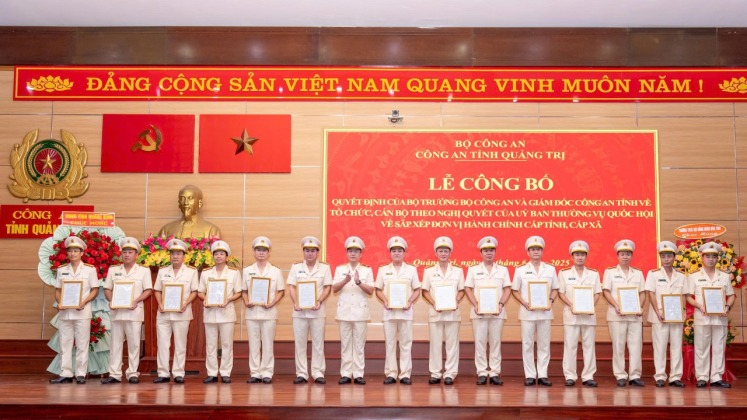 Thiếu tướng Nguyễn Thanh Li&ecirc;m l&agrave;m Gi&aacute;m đốc C&ocirc;ng an tỉnh Quảng Trị sau hợp nhất- Ảnh 6.