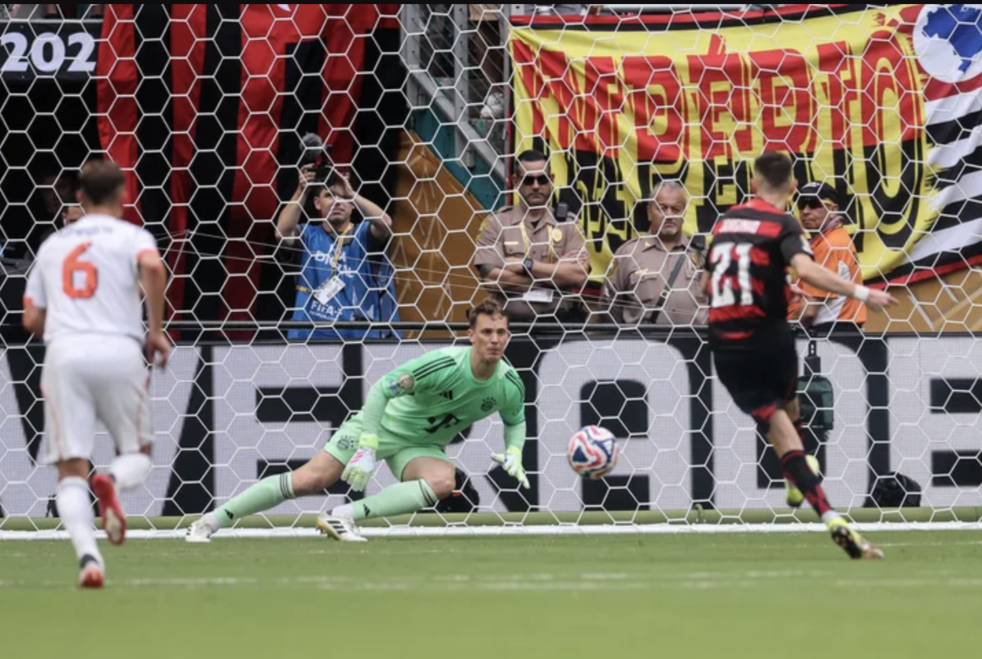 Harry Kane tỏa s&aacute;ng, Bayern Munich đại ph&aacute; Flamengo tại FIFA Club World Cup- Ảnh 6.