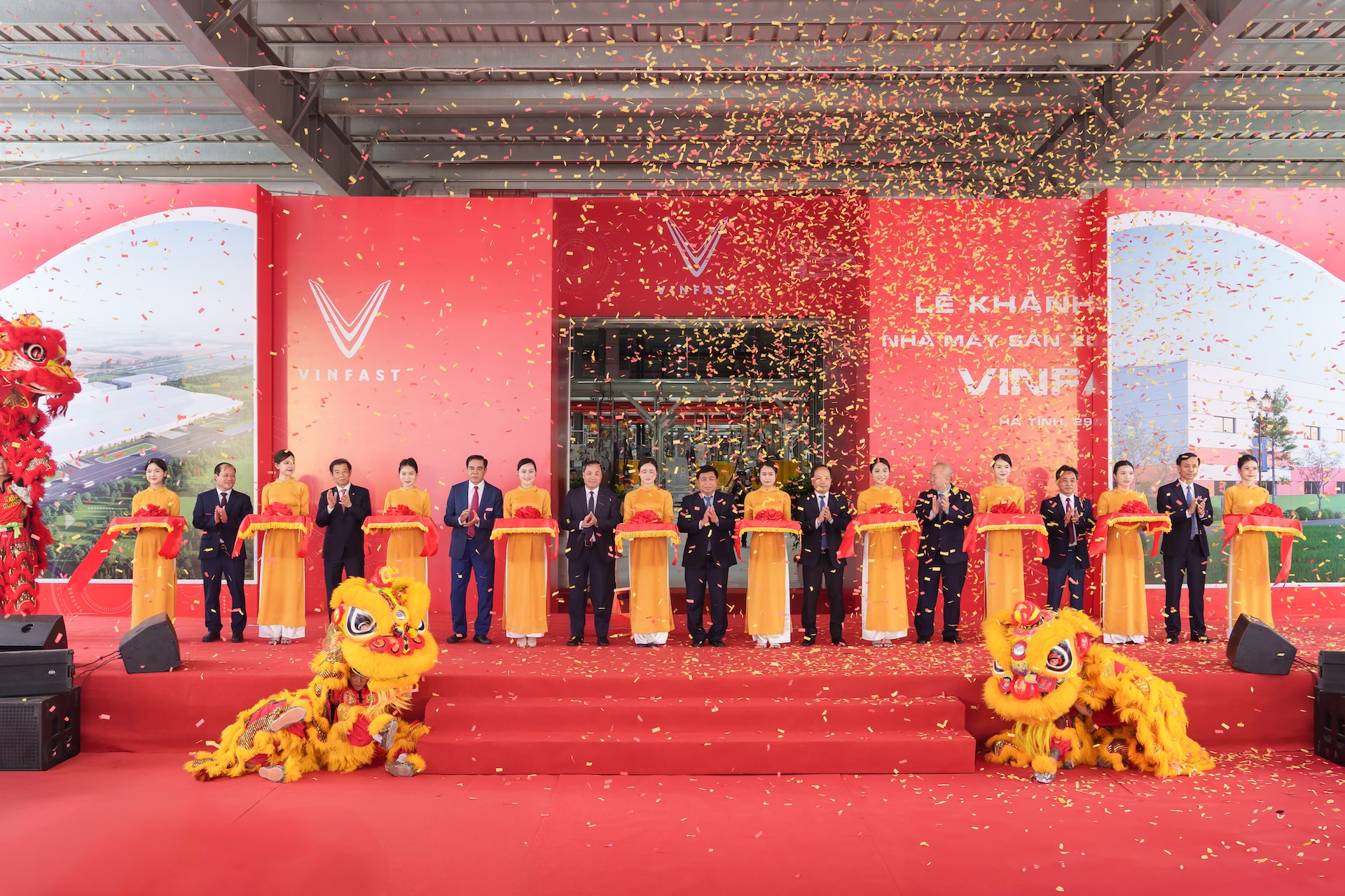 Hình ảnh bên trong Nhà máy sản xuất ô tô điện VinFast tại Hà Tĩnh, công suất 200.000 xe/năm- Ảnh 2.