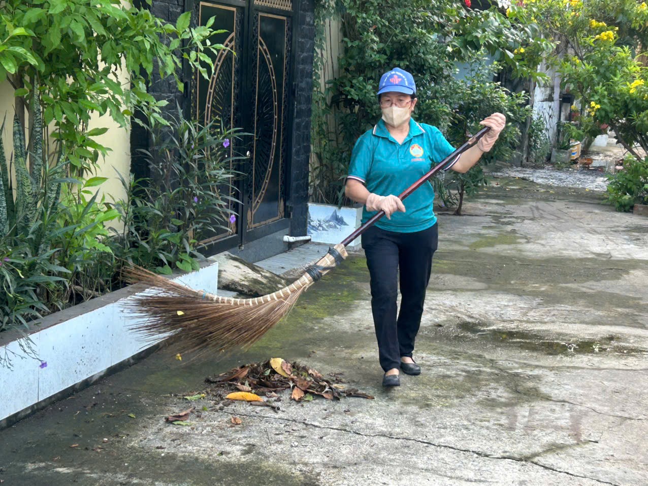 Người dân ở TP HCM phấn khởi đón chờ sự kiện trọng đại- Ảnh 7.