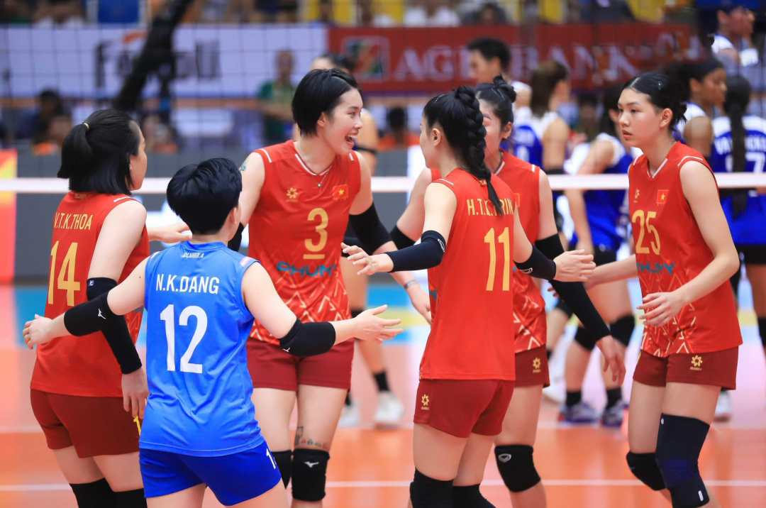 Thắng đậm Philippines, tuyển bóng chuyền nữ Việt Nam dẫn đầu bảng tại VTV Cup- Ảnh 3.