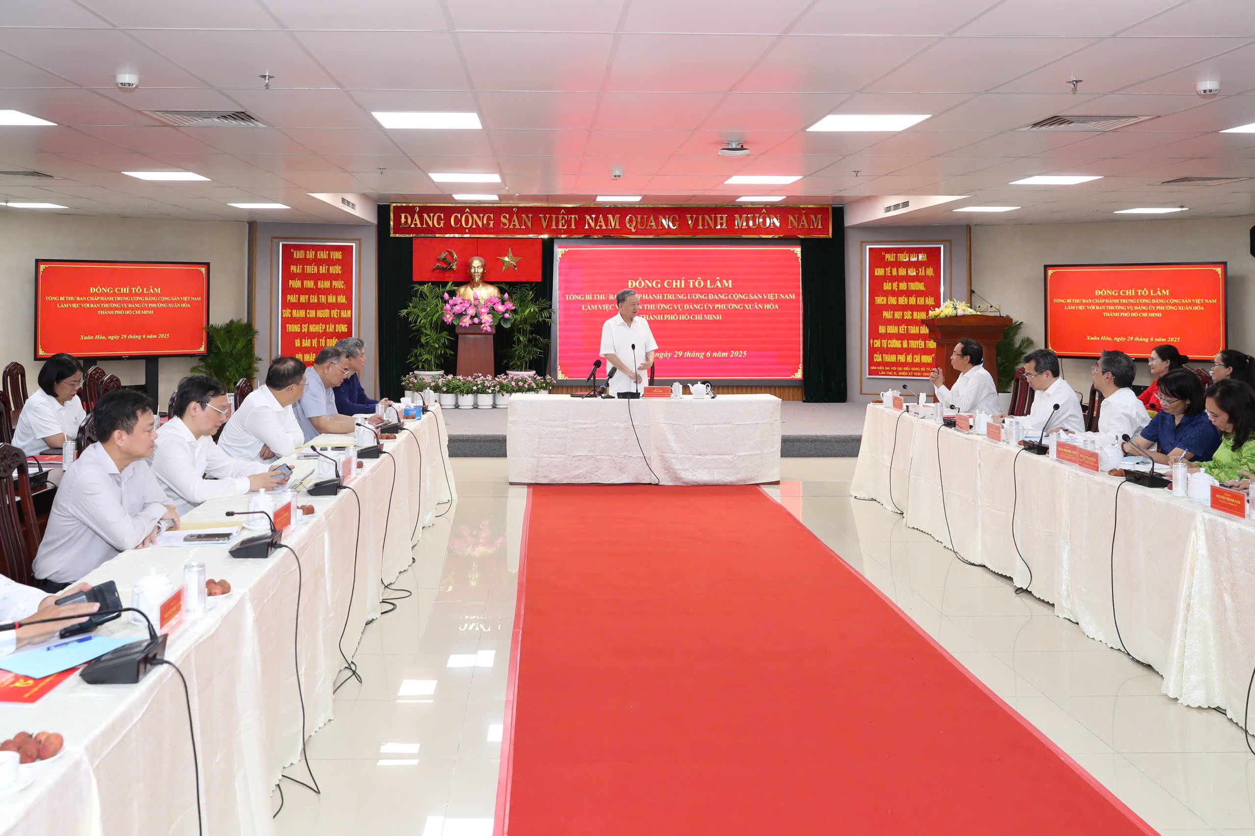 Chỉ đạo của Tổng B&iacute; thư T&ocirc; L&acirc;m trong buổi l&agrave;m việc tại TP HCM chiều nay- Ảnh 3.