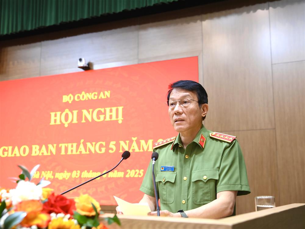 Bộ trưởng Bộ C&ocirc;ng an: Mở cao điểm tấn c&ocirc;ng tội phạm bu&ocirc;n b&aacute;n h&agrave;ng giả - Ảnh 1.