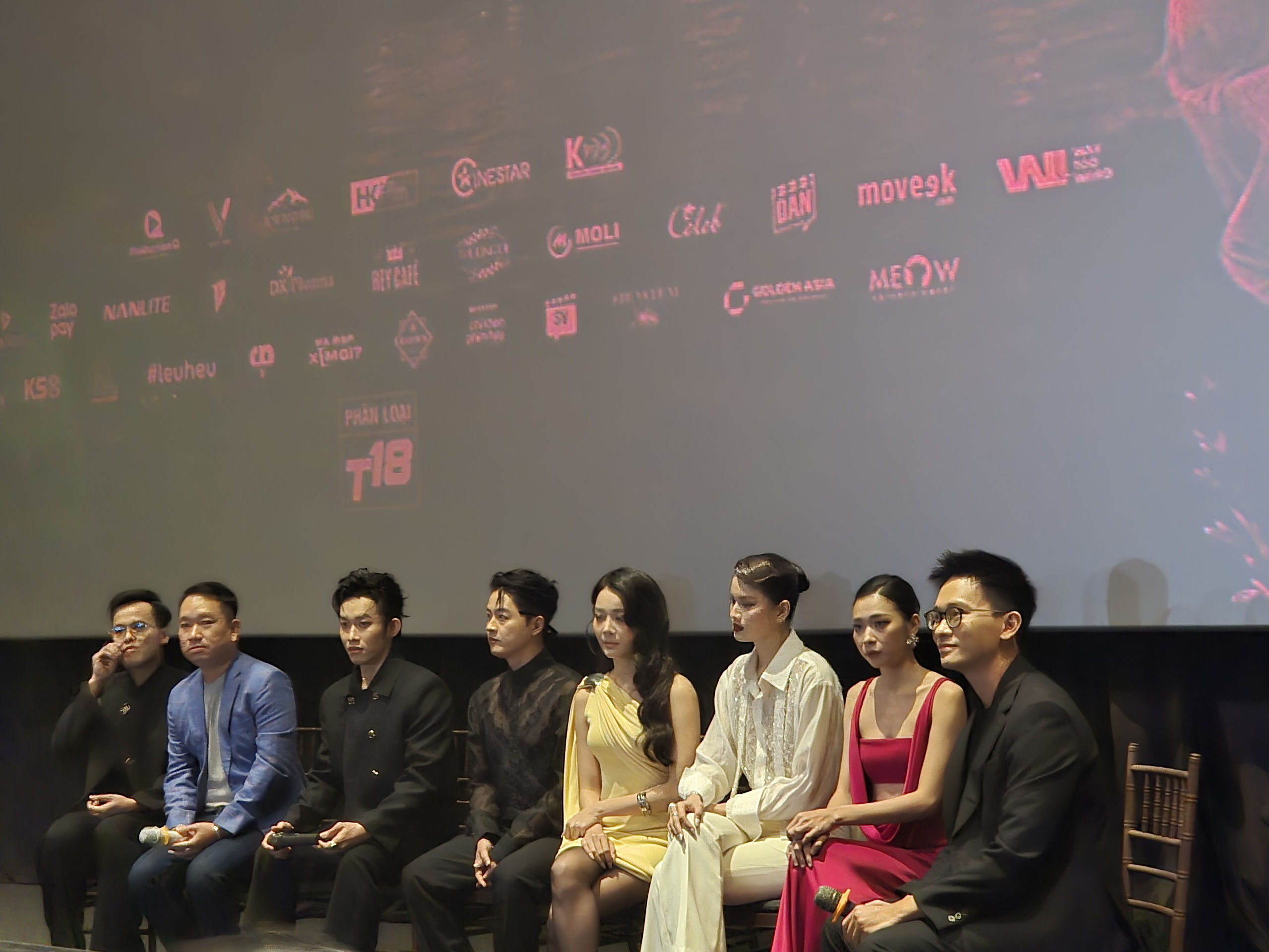 "Anh tài" Kay Trần: "Mong được mệt hơn, cực hơn!" - Ảnh 2.