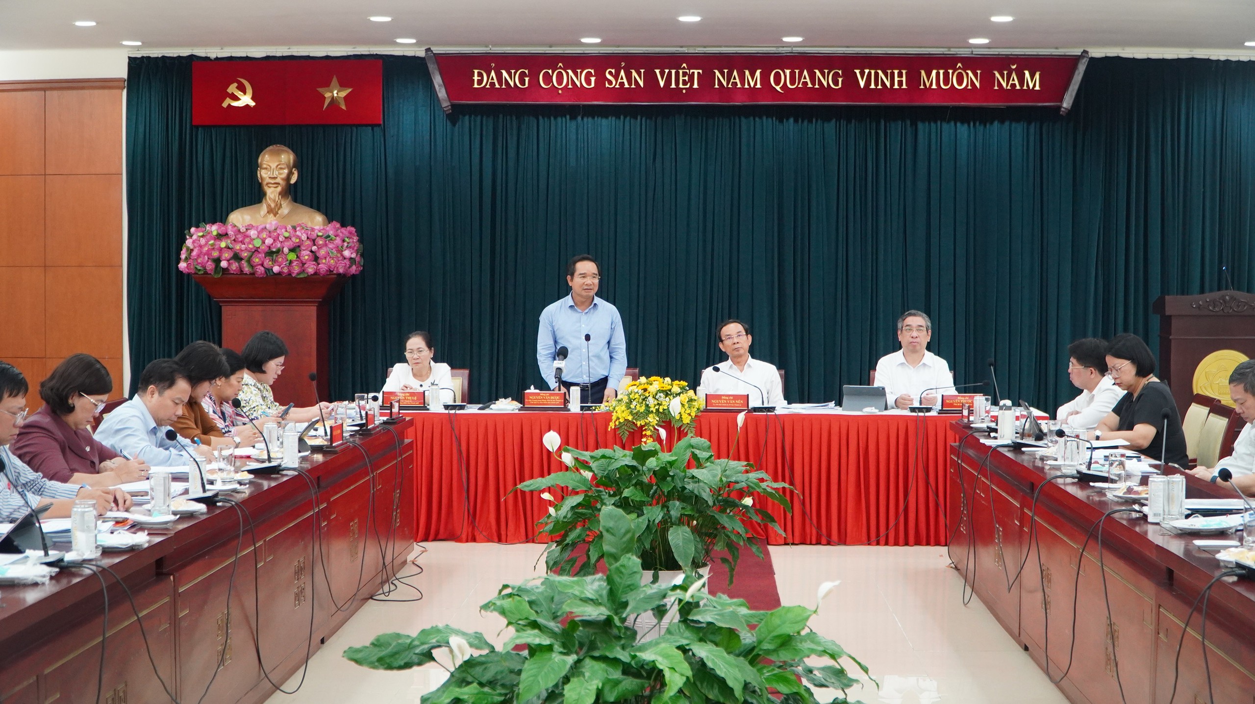 &Ocirc;ng Nguyễn Văn N&ecirc;n: "Đến giờ n&agrave;y đ&atilde; h&igrave;nh th&agrave;nh TP HCM mới" - Ảnh 2.