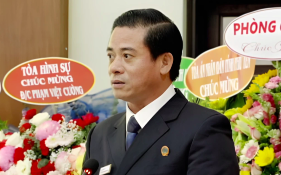 Cựu phó chánh toà nhận tiền tỉ “nhờ” cán bộ TAND tối cao giải quyết đơn đề nghị của doanh nghiệp