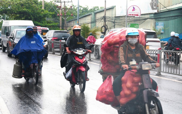 Thời tiết TP HCM hôm nay, 3-6: Mưa to về chiều tối- Ảnh 1.