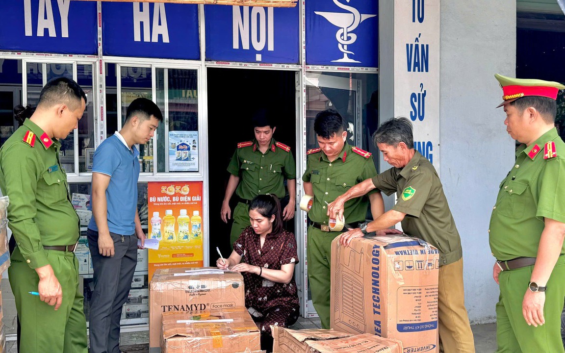 Quảng Bình ra “đòn phủ đầu” với gian lận thương mại, buôn lậu, hàng giả