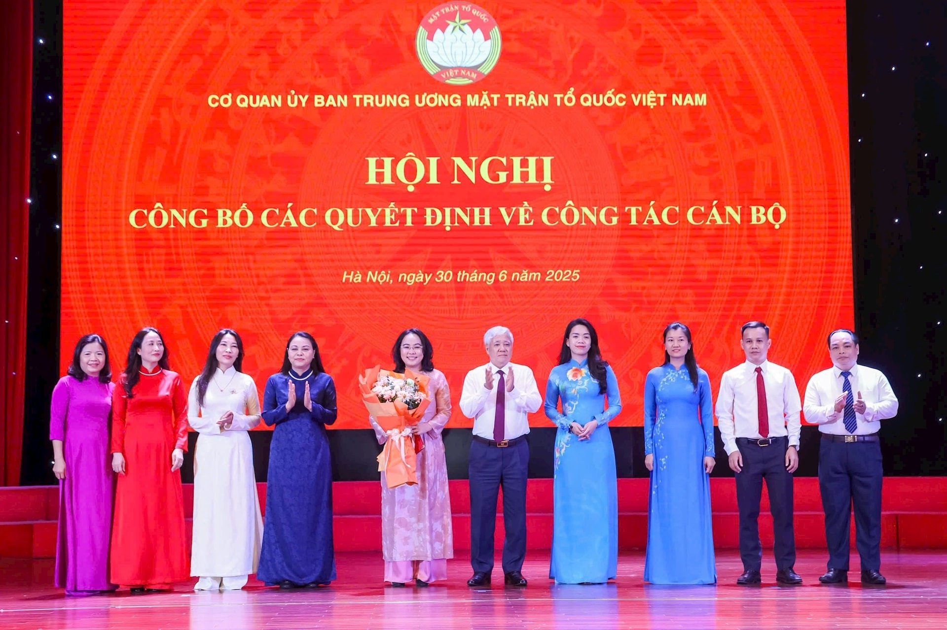 Công bố Quyết định thành lập 19 ban, đơn vị Cơ quan Ủy ban Trung ương MTTQ Việt Nam- Ảnh 1.