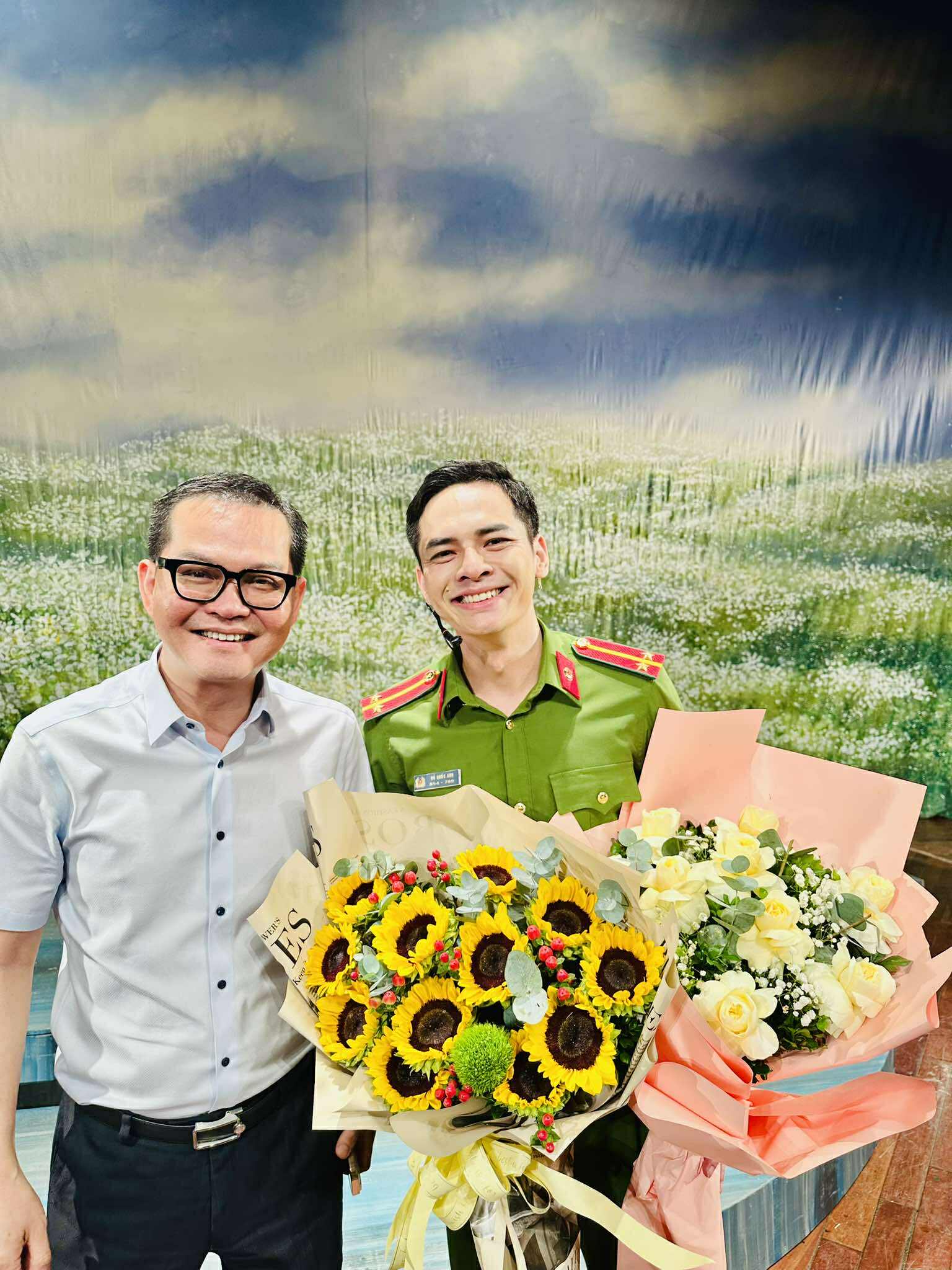 "Đối mặt" &ndash; Vở kịch lay động tr&aacute;i tim về phẩm chất ki&ecirc;n cường của người chiến sĩ C&ocirc;ng an nh&acirc;n d&acirc;n - Ảnh 7.
