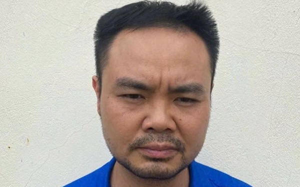 Bắt một giám đốc chi nhánh văn phòng đăng ký đất đai