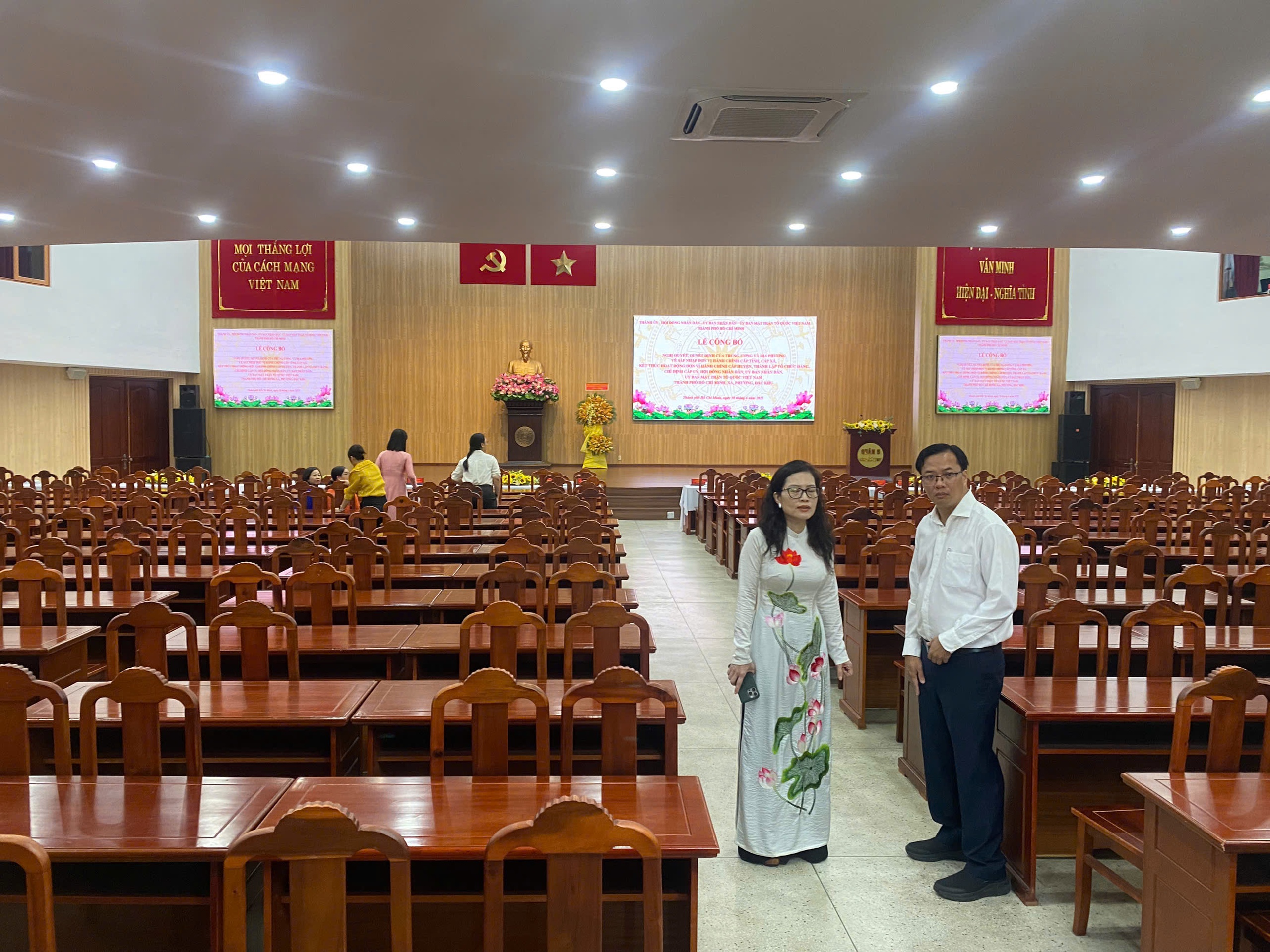 Hình ảnh ấn tượng tại nhiều phường, xã của TP HCM trước thời khắc lịch sử- Ảnh 13.