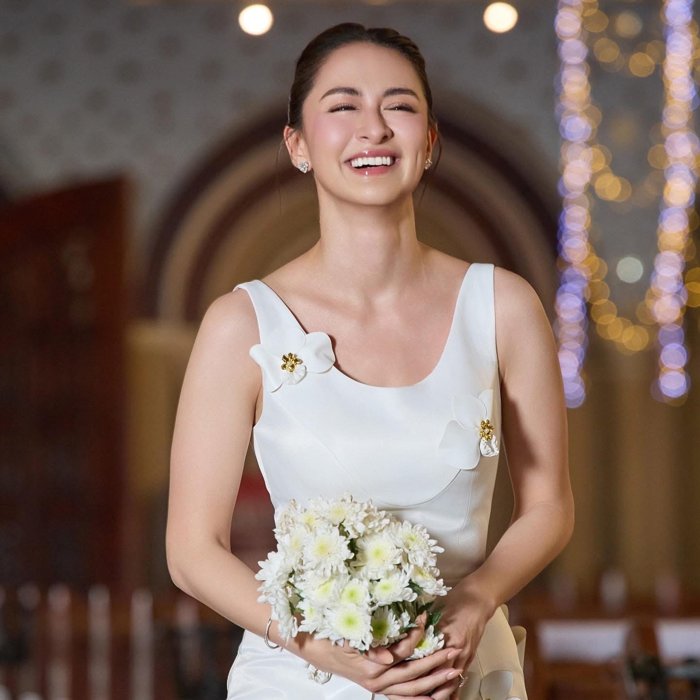 "Mỹ nh&acirc;n đẹp nhất Philippines" Marian Rivera mặc đầm của nh&agrave; mốt Việt - Ảnh 5.