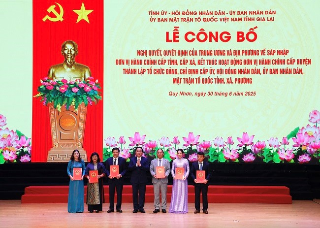Ông Hồ Quốc Dũng làm Bí thư Tỉnh ủy Gia Lai mới - Ảnh 2.