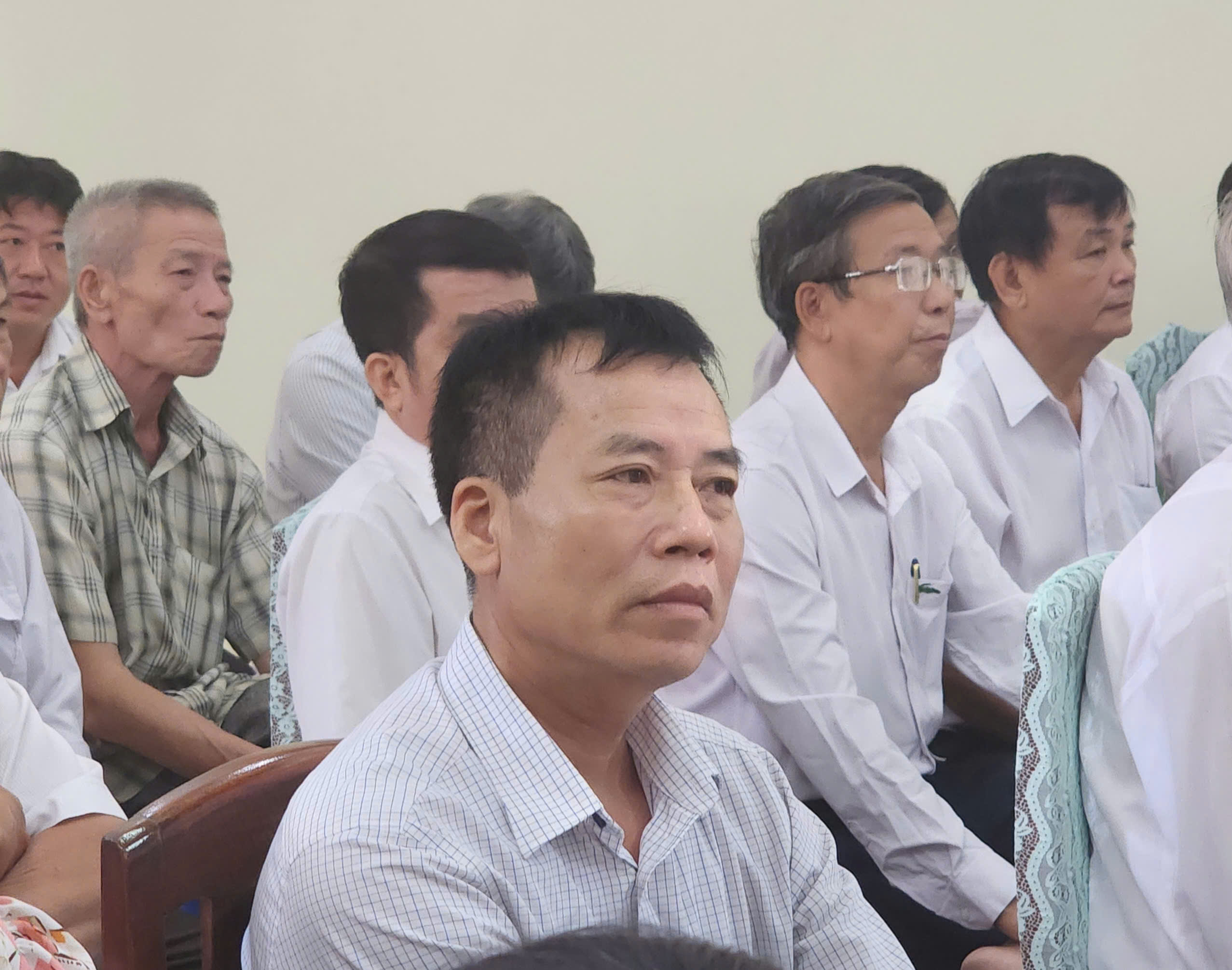 Cảm x&uacute;c đặc biệt của người d&acirc;n TP HCM trong ng&agrave;y trọng đại - Ảnh 5.