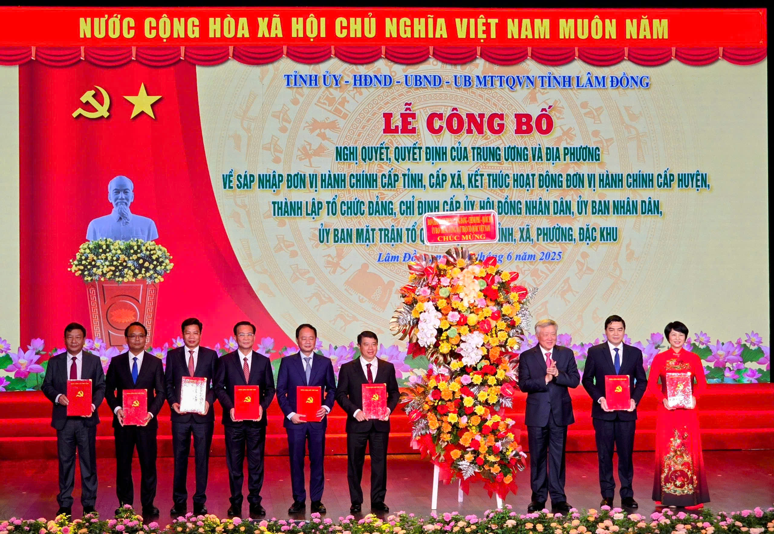 Lời chia sẻ của Phó Thủ tướng Thường trực Nguyễn Hoà Bình với tỉnh Lâm Đồng mới- Ảnh 1.