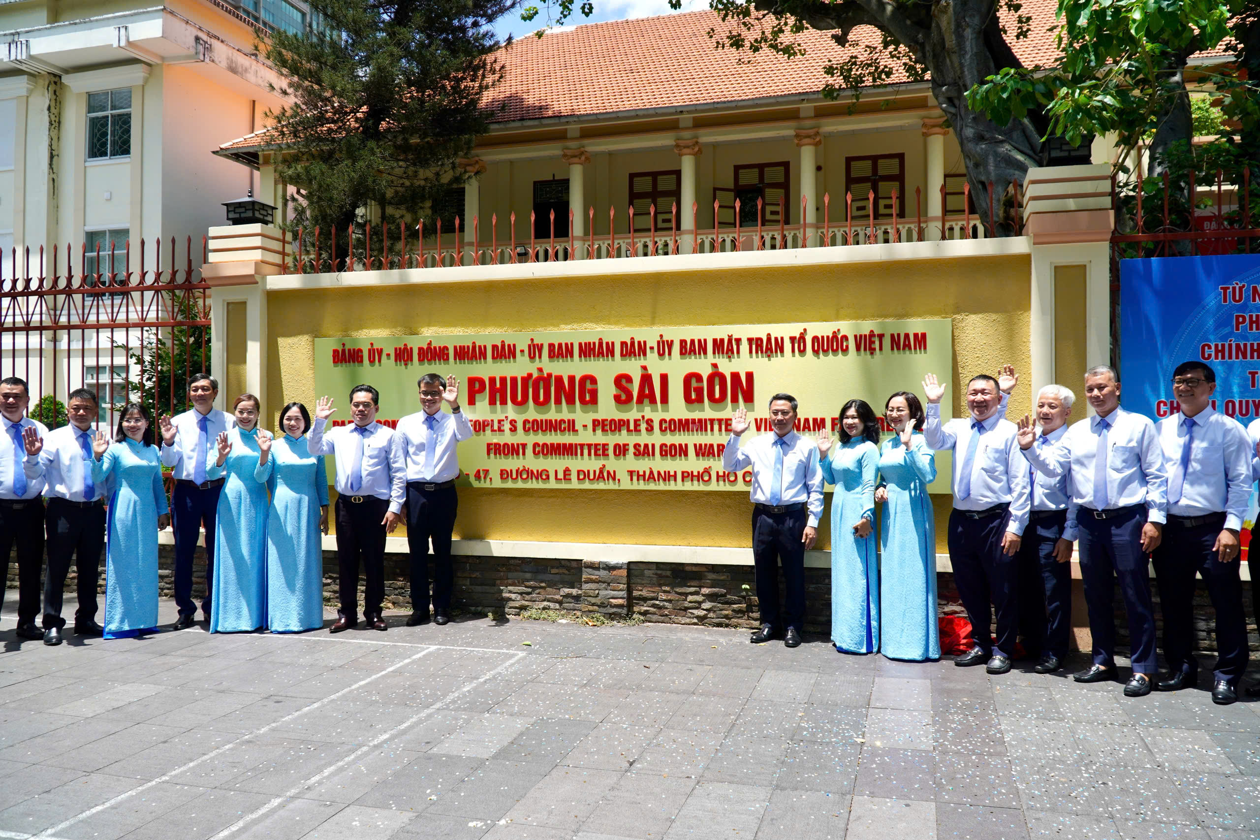 H&igrave;nh ảnh nh&acirc;n sự nhiều phường tại TP HCM v&agrave; những cam kết từ l&atilde;nh đạo - Ảnh 1.