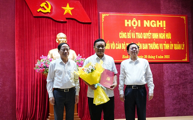 Phó Bí thư Thường trực Tỉnh ủy Bình Định nghỉ hưu trước tuổi