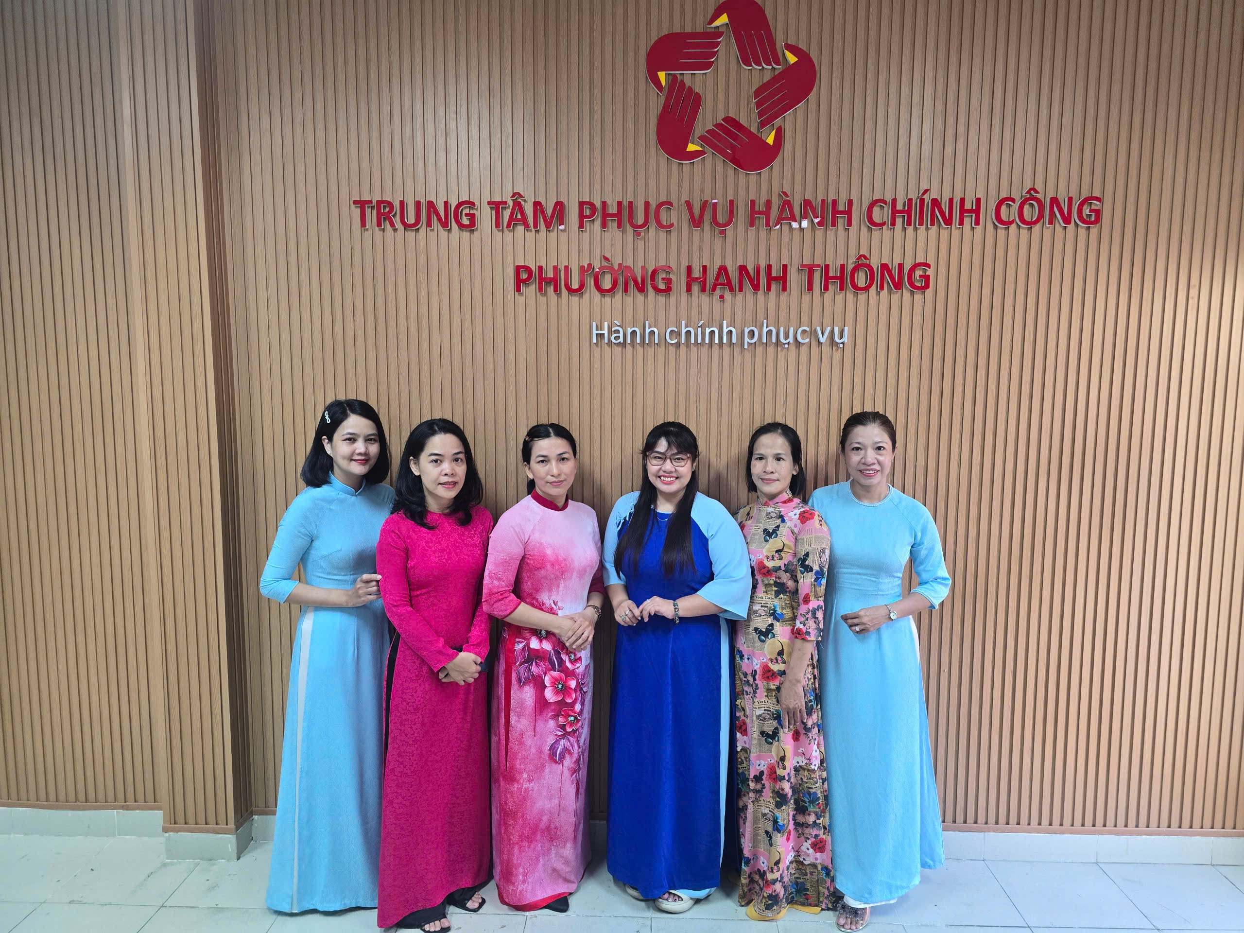 Hình ảnh ấn tượng tại nhiều phường, xã của TP HCM trước thời khắc lịch sử- Ảnh 22.