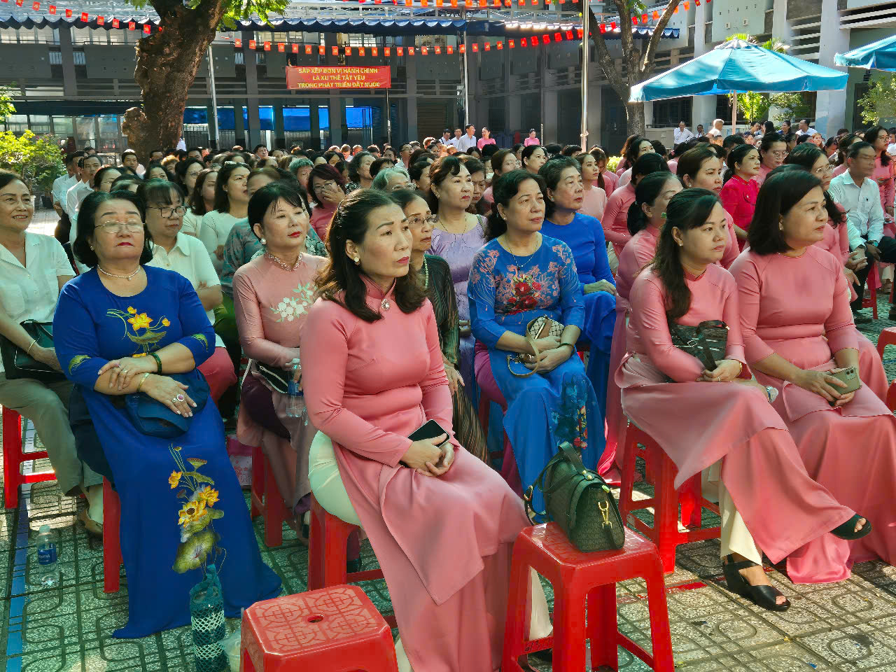 Hình ảnh ấn tượng tại nhiều phường, xã của TP HCM trước thời khắc lịch sử- Ảnh 20.
