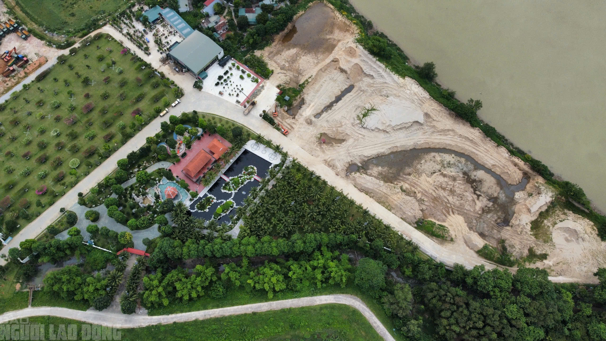 Thực hư khu biệt phủ cả ngàn m2 của Tuấn "thần đèn" ngoài đê sông Mã?- Ảnh 2.